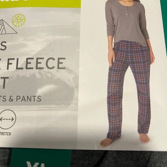 Womens 3 pc Waffle Fleece Sleep Set Long Sleeve Henley, Shorts & Pants Brand New - Picture 7 of 12